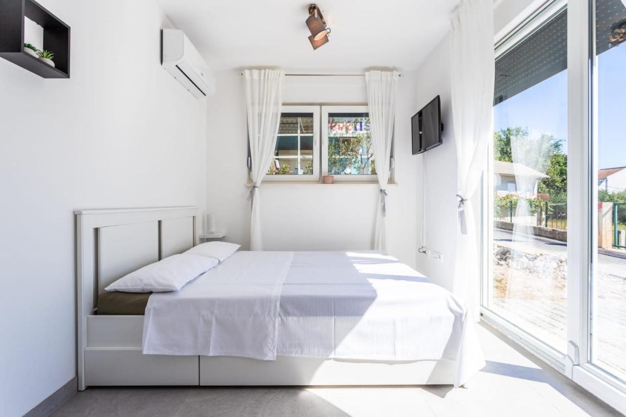Ferienhaus Maestral - Kastel Kambelovac Kaštela Kültér fotó